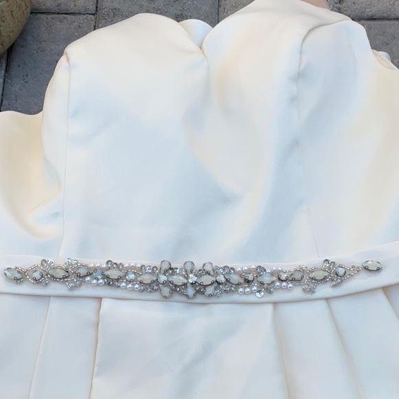 Pale vanilla formal dress, never worn only tried on. Canceled plans - Picture 5 of 7